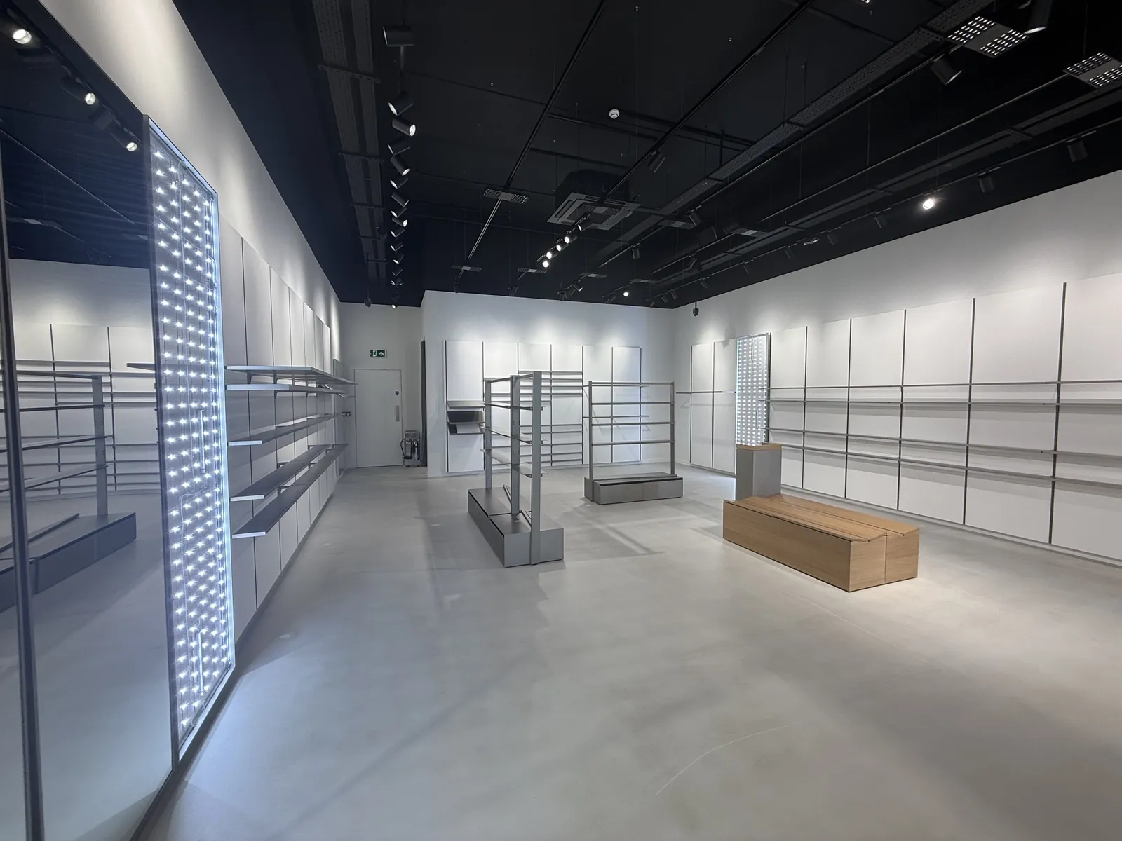 Feature LED wall, Salomon Liverpool commercial fit-out by Aldridge Electrical